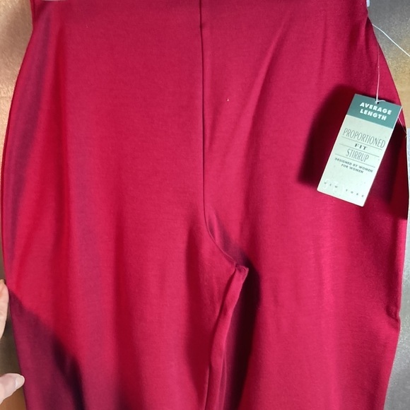 Vintage 80’s ruby red stirrup stretch pants NWT. 24”+ waist. 29” inseam 120 - Picture 3 of 6
